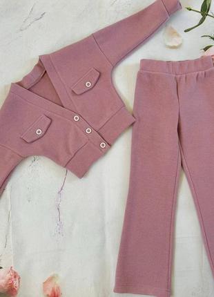 Костюм для девочки с брюками