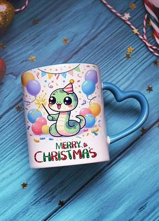 Чашка белая керамическая с голубой ручкой сердечком "merry christmas"