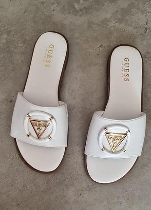 Босоніжки guess