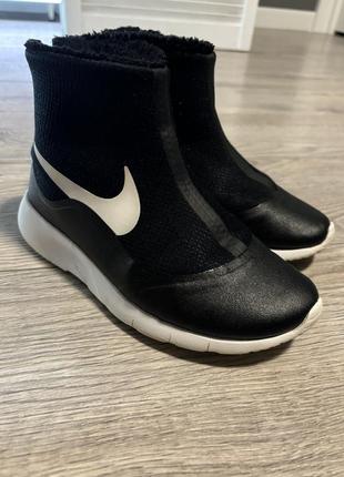 Ботинки кроссовки nike