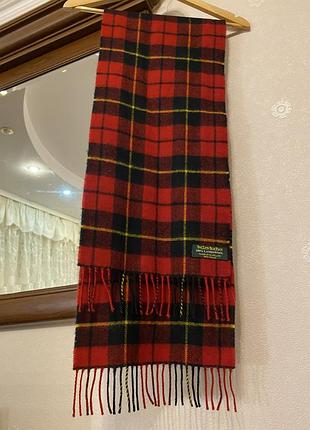 Шарф в клетку красного и черного цветов