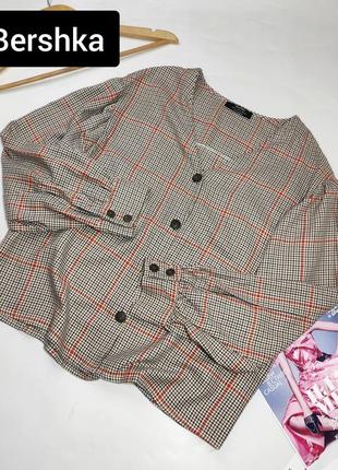 Сорочка жіноча в клітинку casual з широкими рукавами від бренду bershka m