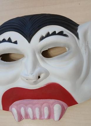 Маска дракула