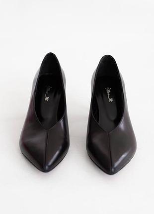 ▪️жіночі шкіряні чорні туфлі човники лодочки натуральна шкіра маленький низький каблук женские чёрные кожаные туфли лодочки черные натуральная кожа