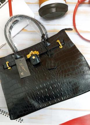 Легендарную модель "birkin" от французского бренда e.caprise