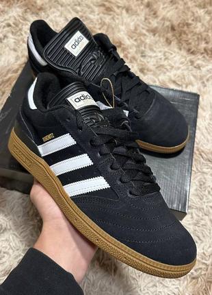 Adidas busenitz
