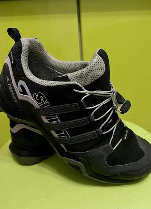 Кросівки adidas terrex, р.38