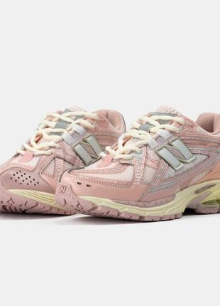 Кроссовки new balance 1906 pink beige