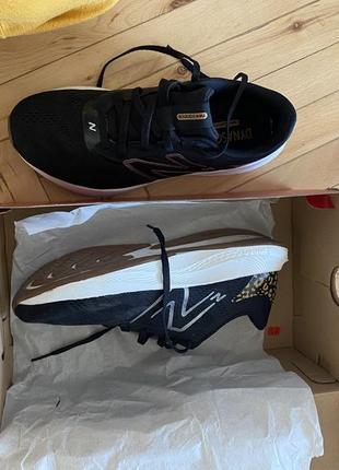 Кросівки new balance