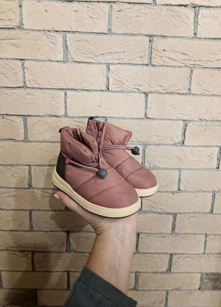 Чобітки дитячі дутіки ,черевички дитячі zara холодна осінь