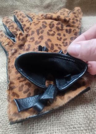 Винтаж кожаные перчатки с мехом леопарда