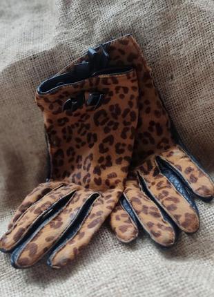 Винтаж кожаные перчатки с мехом леопарда