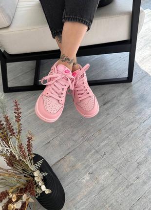 Жіночі кросівки nike low «triple pink»6 фото