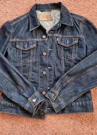 Джинсовая куртка женская levis