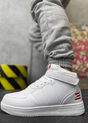 Зимние кроссовки force total white