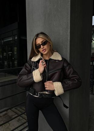 Вкорочені коричневі дубльонки на хутрі барашка