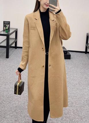 Пальто черное бежевое