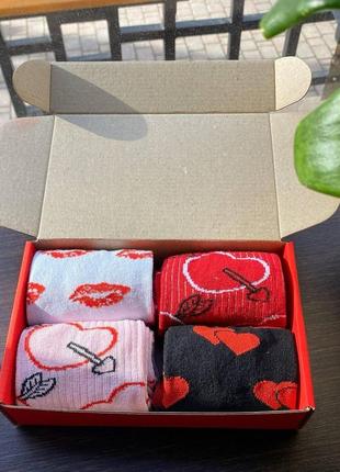 Бокс жіночих подарункових шкарпеток 36-41 на 4 пари