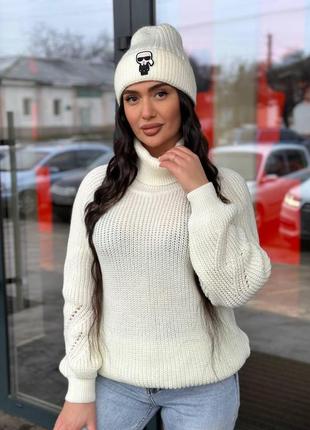 Вязаный свитер с горловиной 8