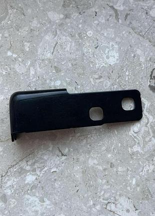 Кронштейн кріплення крила audi a4 b9 16-22 8w0821433b