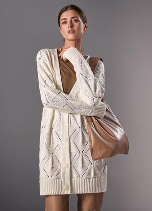 Кардиган женский ажурный на пуговицах молочного цвета. модель 2719