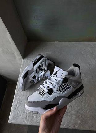 Кроссовки air jordan 4 retro