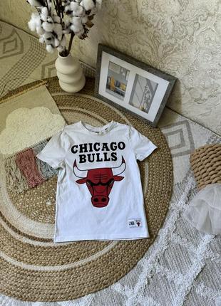 Футболка chicago bulls на 6-7 лет 122 см на мальчика