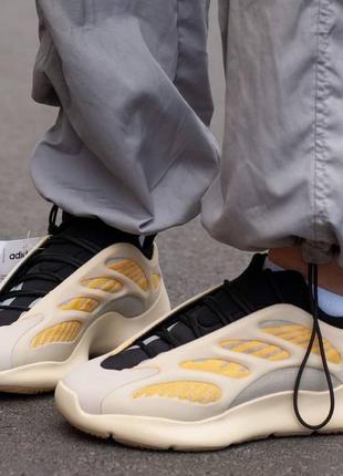Кросівки adidas yeezy boost 700 v3 srphym yellow, адідас ізі буст 700 в3