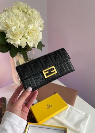 Чорний шкіряний гаманець fendi