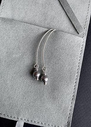 Серебряные серьги с метеоритом гибеон (метеорит гибеон/ meteorite gobeon)