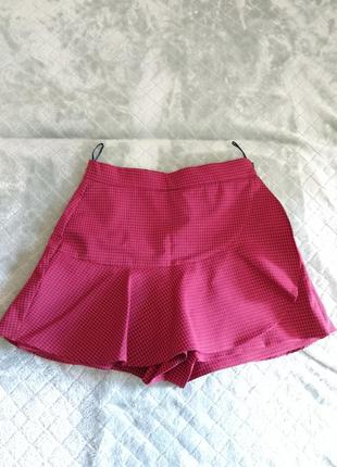 Zara red checkered skorts, women's fashion, bottoms5 фото