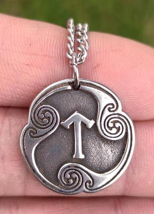 Амулет руна тейваз