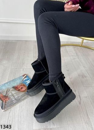 Жіночі замшеві короткі уги на блискавці збоку на високій підошві