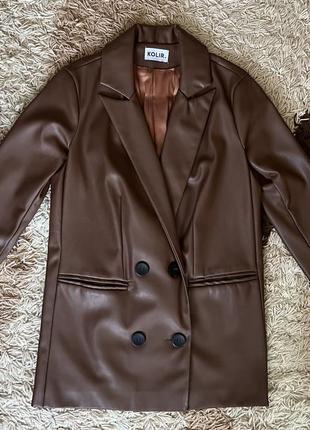 Піджак з еко-шкіри