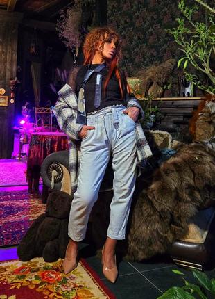 Джинсы мом с поясом завышенной посадки высокая зауженные denim co