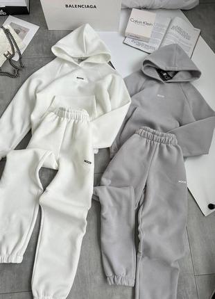 Спортивний костюм з високою посадкою