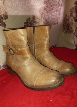 Стильные брутальные ботинки