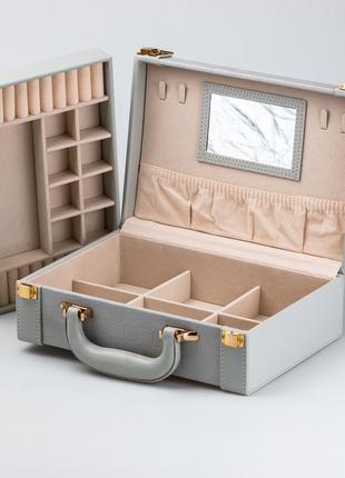 Шкатулка органайзер для украшений бижутерии прямоугольная 27 х 18.5 х 9 с зеркальцем чемодан из экокожи серая5 фото