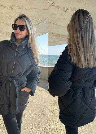 Куртка женская теплая короткая длинная удлиненная без капюшона с поясом стеганая базовая осенняя осенняя демисезонная черная бежевая батал