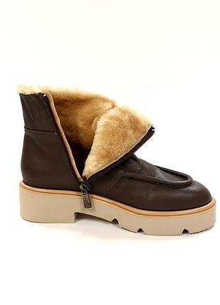 Чобітки ботінки ботильйони фірми kelton італія хутро зима