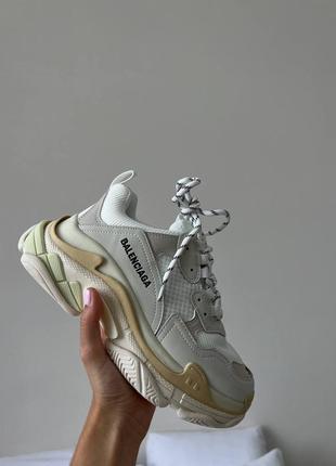 Кросівки balenciaga triple s white