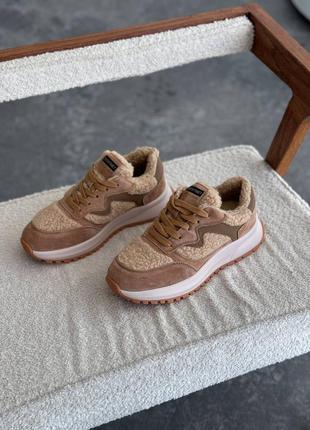 Зимові кросівки жіночі