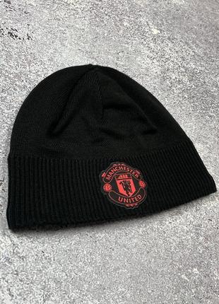 Мужская шапка adidas manchester united