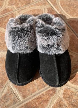 Шльопки шльопанці капці