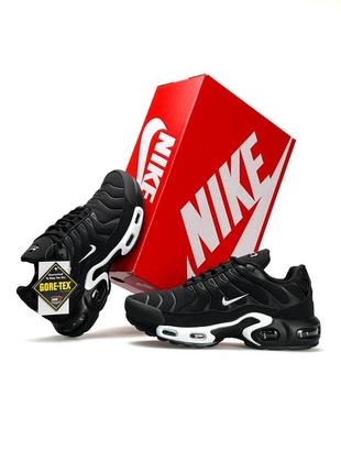 Женские кроссовки nike air max tn plus black white
