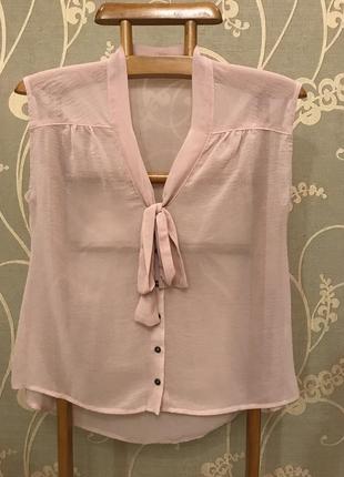 Очень красивая и стильная брендовая блузка 20.