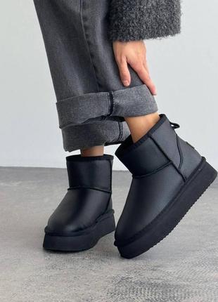 Базовые угги средней высоты цвет: черный натуральная кожа