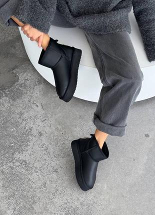 Базовые угги средней высоты цвет: черный натуральная кожа