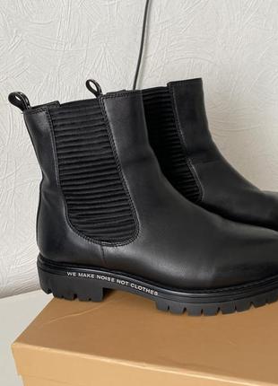 Зимові шкіряні челсі 37р