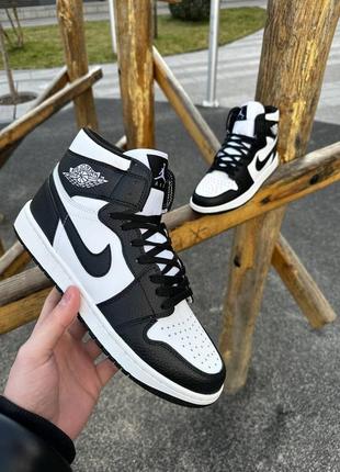 Кроссовки высокие демисезонные мужские в стиле nike air jordan 1 акция разграждений осенние